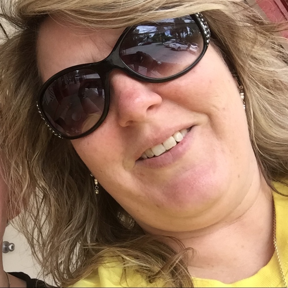 Meet your Posher, Lynn